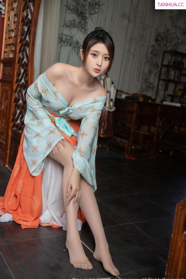 夏甜甜  [XiuRen]高清写真图 2022.10.28 No.5772 夏甜甜 古装美腿第22张图片